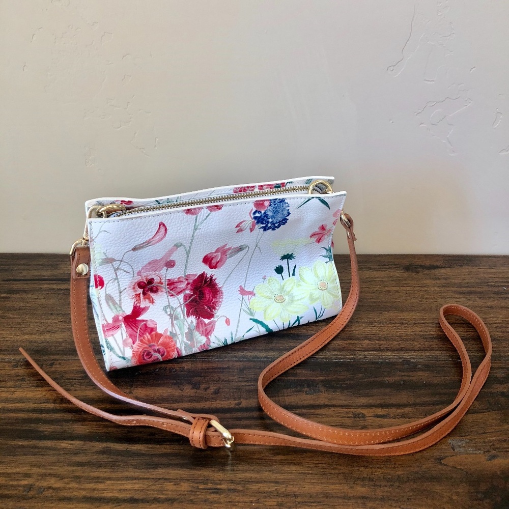 Valentina Leather Crossbody Purse (EUC)